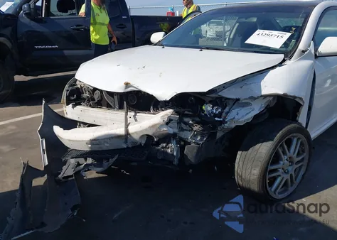 2007 Scion Tc из США, поврежденный, VIN JTKDE177570190635